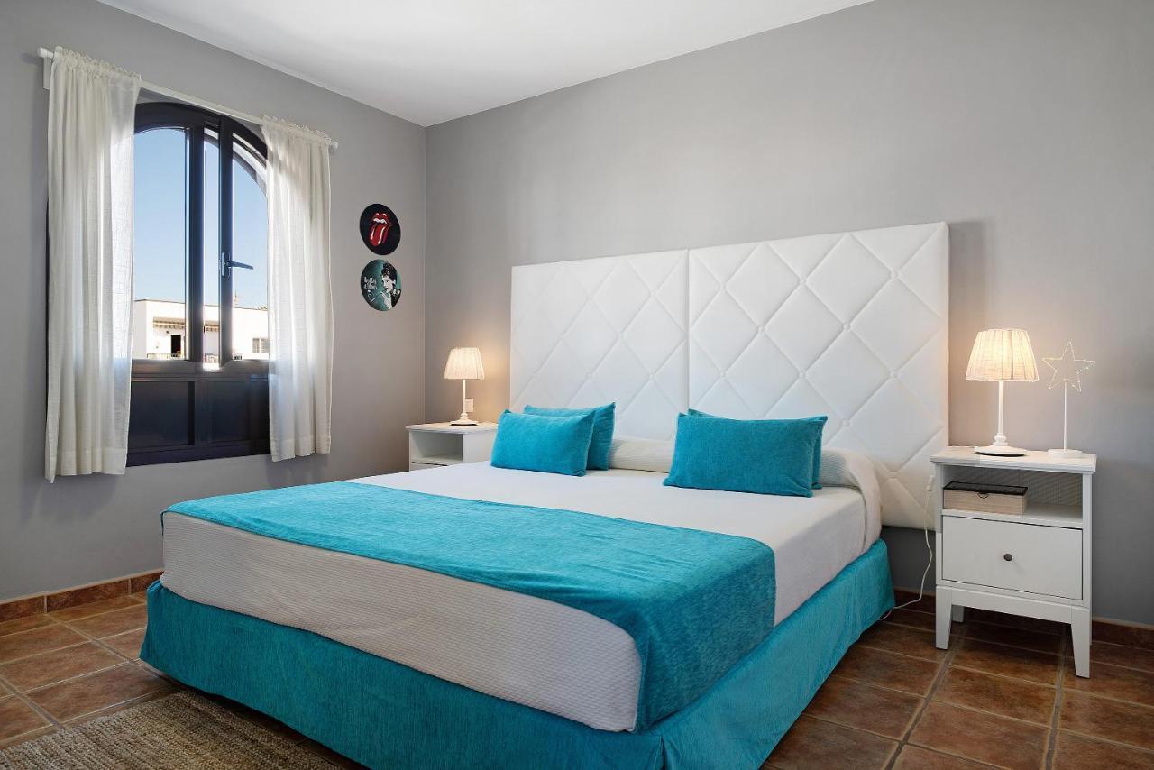 Apartamentos La Estrella III ปลายาบลังกา ภายนอก รูปภาพ